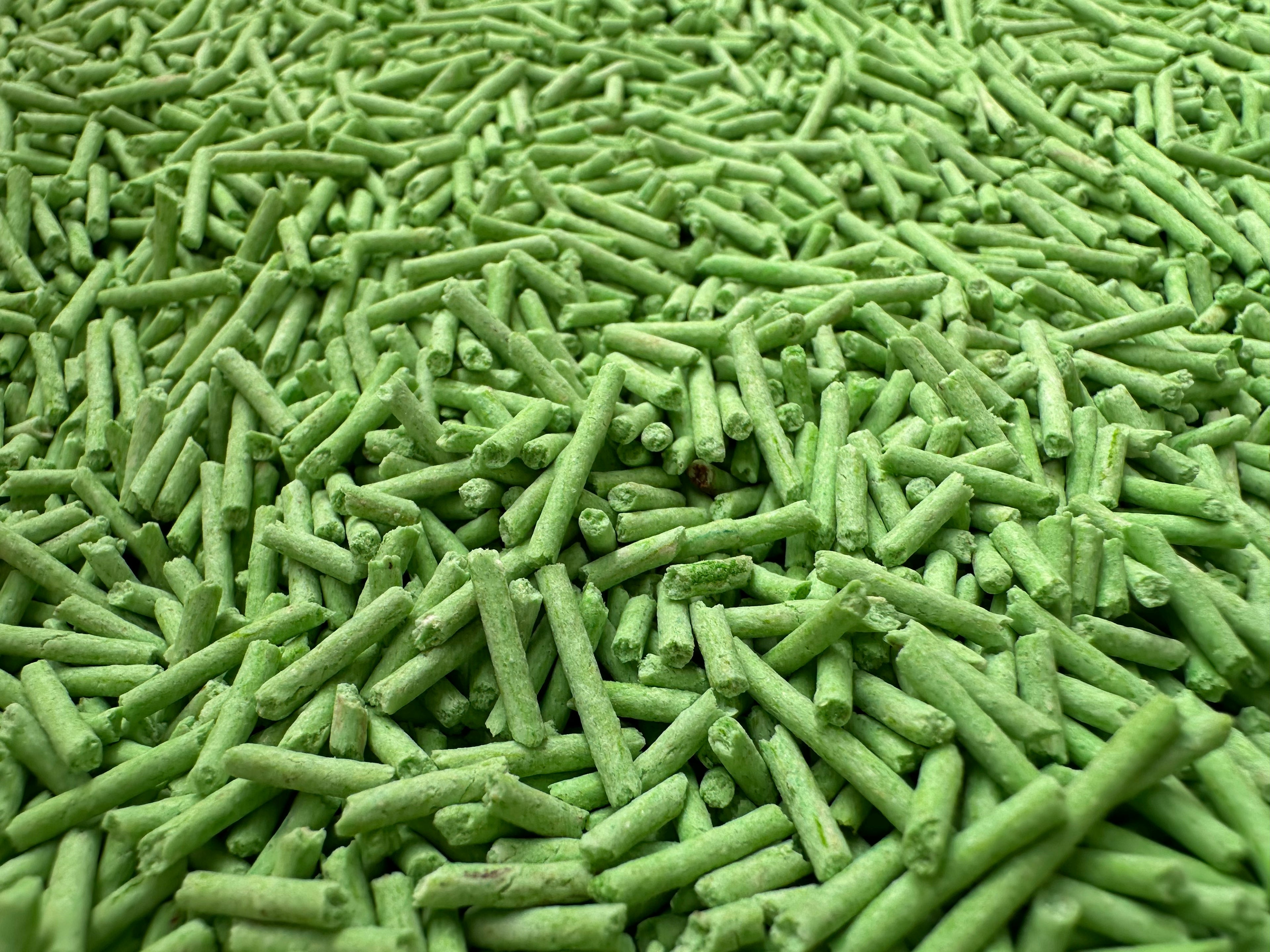 SAGAPO Żwirek tofu dla kota zbrylający zielona herbata 2,5 kg