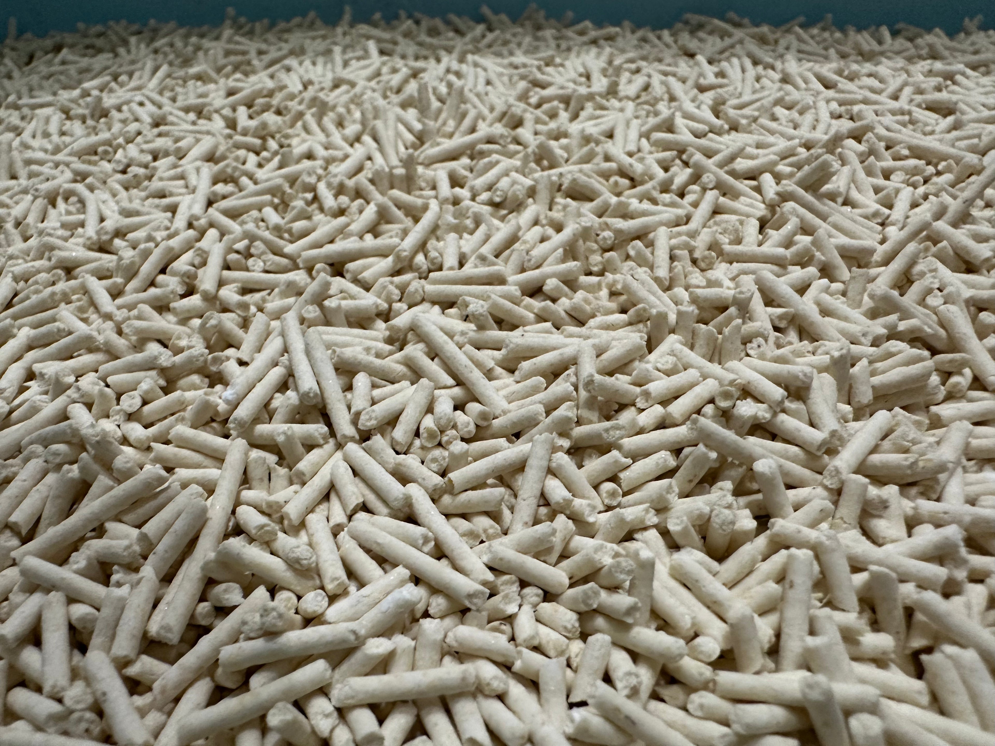 żwirek tofu dla kota naturalny Sagapo 2,5 kg
